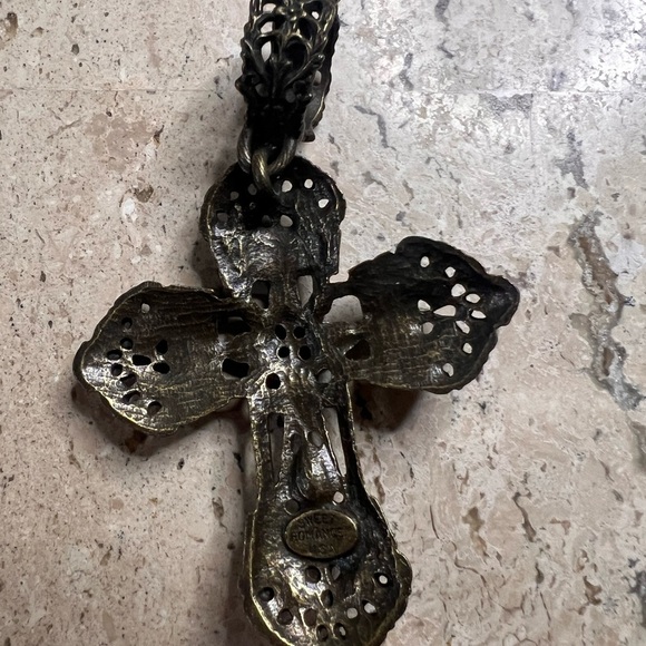 Sweet Romance Mayan Cross Pendant Vintage-Brass-Ornate-Beautiful - Picture 2 of 5